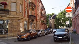 In der Pozzistraße Im Kernbereich der Neckarstadt-Ost ist künftig nur noch einseitiges Parken möglich