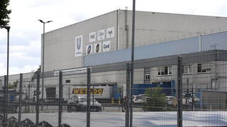 Neben der Fabrik, in der Waschstücke der Marke „Dove“ produziert werden, betreibt Unilever ein eigenes Logistikzentrum in Mannheim. Laut Betriebsrat ist es von der Umstrukturierung nicht betroffen.