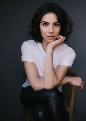 Hanna-Elisabeth Müller hatte ihren Durchbruch 2014 als Zdenka in Strauss’ „Arabella“ bei den Salzburger Osterfestspielen. Die Zeitschrift "Opernwelt" machte sie darauf zur „Nachwuchskünstlerin des Jahres“.