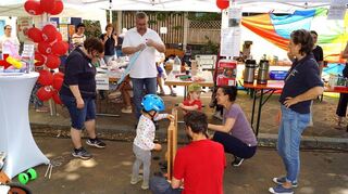 Tolle Mitmachaktionen für Kinder am Stand des DRK Quartierbüros Schwetzingerstadt.