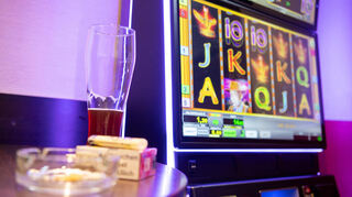 Auch Geldspielautomaten wurden überprüft.