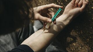 An seinen ersten Schuss Heroin – hier ein Symbolbild – erinnert sich ein Mannheimer noch ganz genau. Das war 1993. Dann ging es für ihn bergab.