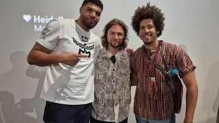 NoMBe (r.) mit Schwergewichtsboxer Emanuel Odiase (l.) und Filippo Tommaso Duelk.