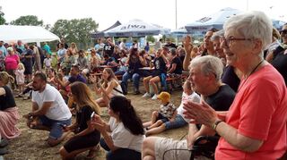 Gute Stimmung im Publikum.