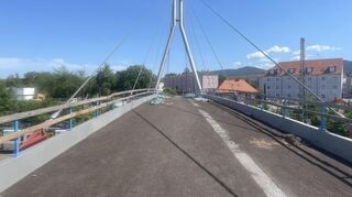 Diese Perspektive bietet sich ab dem 9. Oktober Radfahrenden sowie Fußgängerinnen und Fußgängern, die von der Bahnstadt die Gneisenaubrücke nach Bergheim überqueren.