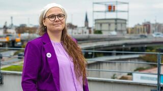 Michaela Schneider-Wettstein tritt für die Partei Volt zur OB-Wahl in Ludwigshafen am 21. September 2025 an.