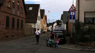 Die Ausgasse kann vorübergehend nur noch von Fußgängern passiert werden.