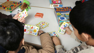 Inzwischen organisiert der Kinderschutzbund drei wöchentliche Spieletreffs für Flüchtlingskinder, hier in der Lilienthalstraße.