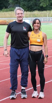 Sila Sönmezcicek und ihr Trainer Günter Schramm blicken auf eine erfolgreiche Saison zurück.