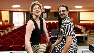 Capitol Vorgespräch zu "Cabaret" mit Jens Ravari (Regie) und Jennifer Siemann (Sally Bowles).