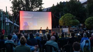 Filmvorführung mit Diskussion auf dem Neumarkt 2024.
