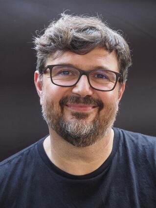 Der Regisseur Mario Di Carlo.