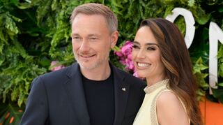 Ex-Finanzminister Lindner widmet sich heute Vaterpflichten - er hat ein Baby mit der Journalistin Lehfeldt. (Archivbild)