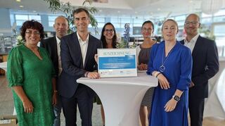Verantwortliche des Netzwerks (v.l.) freuen sich: Christine Weiß, Sören Melsa, Christian Urbanek, Ana Paula Barreiros, Jana Kötteritzsch, Viktoria Kaufmann und Frank Neuschäfer.