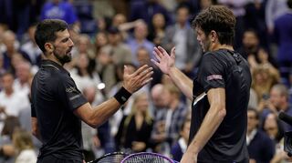 Novak Djokovic zog mit seinem Sieg gegen Taylor Fritz ins Halbfinale der US Open ein.