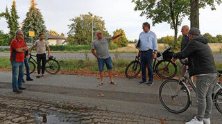 Gefahrenstelle italienischer Supermarkt: Hier treffen ausparkende Kunden auf Radfahrer.