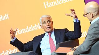 Im Herzen Frankfurts erläutert der Unicredit-Chef seine Pläne zu einer Übernahme der Commerzbank. (Foto Handout)