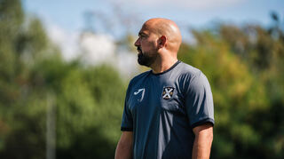 Ümit Erdem, der Trainer des TV Lampertheim, schaut auf das anstehende Derby gegen Hofheim.