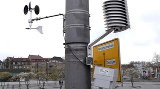 Der Klimasensor am Alten Messplatz war im Frühjahr 2022 einer der ersten in Mannheim: Inzwischen besteht das Netz aus rund 400 ähnlichen Messpunkten.