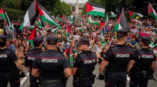 Bei der Etappe in Bilbao ist es aufgrund der Pro-Palästina-Proteste zu einem Eklat gekommen.