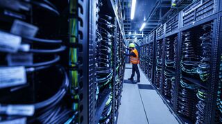 Der Supercomputer «Jupiter» im Forschungszentrum Jülich ist von Bundeskanzler Friedrich Merz und NRW-Ministerpräsident Hendrik Wüst offiziell in Betrieb genommen worden (Archivbild).