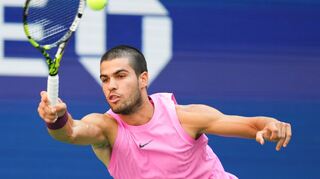 Carlos Alcaraz spielt am Sonntag um den US-Open-Titel.