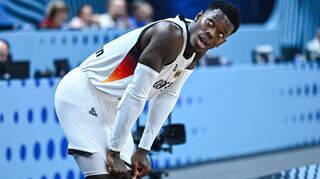 Das war knapp! Erst am Ende setzen sich Dennis Schröder und Co. deutlich gegen Portugal durch.