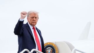 Donald Trump äußert sich zu möglichen weiteren Russland-Sanktionen.