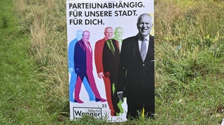 Auch der vierte im Bunde, der unabhängige Kandidat Martin Wegner, hat fleißig plakatieren lassen.