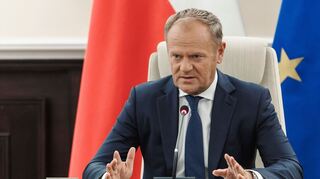 Mindestens 19 Mal sei der polnische Luftraum verletzt worden, sagte Tusk.