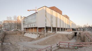 Blick auf die Spielhausbaustelle an Mannheims Goetheplatz.