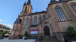 Die Apostelkirche ist inzwischen die Hauptkirche der Großpfarrei Heiliger Johannes XXIII. in Viernheim.