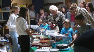 Großer Andrang herrschte am üppig bestückten Kuchenbuffet.