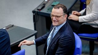 Hat Unionsfraktionschef Jens Spahn (CDU) womöglich auch wegen des anstehenden Urteils aus Karlsruhe die Vermögensverteilung als Problem adressiert? (Archivbild)