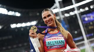 Die Amerikanerin Valarie Allman jubelt über Diskus-Gold.
