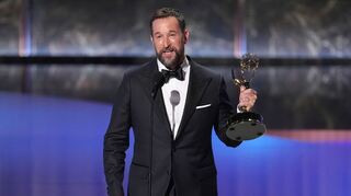Drei Jahrzehnte nach seiner ersten Nominierung als Arzt in «ER» gewann Noah Wyle endlich den Emmy – ausgerechnet für eine Krankenhausserie.