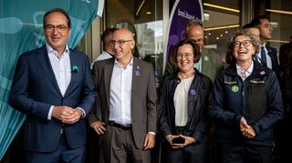 Am Tag der offenen Tür der Bundesregierung gab es einen Kuchen. Das Bundesamt für Verfassungsschutz feiert in diesem Jahr sein 75-jähriges Bestehen. (Archivfoto)