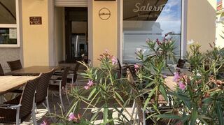 2017 wurde das Salerno renoviert. Aber die Lage am Ende der Fußgängerzone birgt für die Besitzer viele Schwierigkeiten.