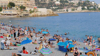 Auch Frankreich – hier der Strand von Nizza – war in diesem Sommer von einer Hitzewelle geplagt.