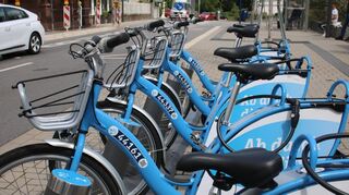 Die VRNnextbikes sind ein wichtiger Beitrag zur klimafreundlichen Mobilität. Aus diesem Grund hat der Weinheimer Gemeinderat das Angebot verlängert.