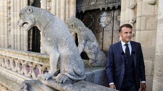Nach dem Brand im April 2019 versprach Frankreichs Präsident Emmanuel Macron, die Kathedrale in nur fünf Jahren wiederaufzubauen. Nun nahm er an der Einweihung teil.