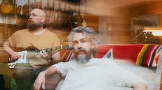 Die Brüder Joey (links) und David Landreth aus Kanada spielen am 26. September ein Headliner-Konzert beim Guitar Summit im Mannheimer Rosengarten.