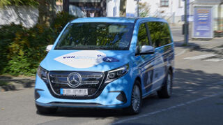 Mit fünf solcher barrierefreien Kleinbusse fährt die VRN-Flexline durch die Lampertheimer Kernstadt.
