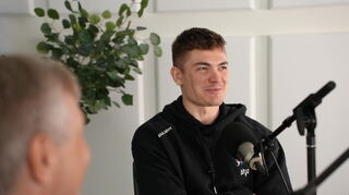 Hat viel zu erzählen – nicht nur über Eishockey. Justin Schütz, Spieler der Adler Mannheim, im Podcast „Adler-Check“ mit MM-Sportredakteur Christian Rotter.