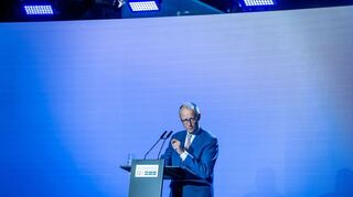 Merz positioniert sich nun deutlich gegen das Verbrenner-Aus.