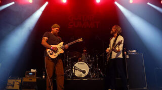 Konzerte im Mozartsaal sind die Highlights auf dem Guitar Summit: The Broth. Landreth.
