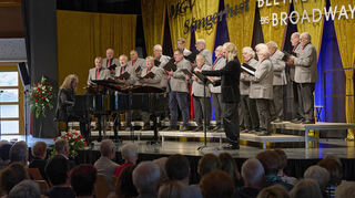 Der Männerchor hat gut mit Thomas Johannes Mayer zusammengearbeitet.