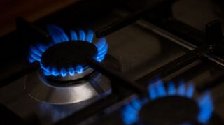 Die Preise für Gas und Strom sind für Privathaushalte gesunken. Doch im Vergleich zu den Zeiten vor dem Ukraine-Krieg bleiben immense Anstiege. (Symbolbild)
