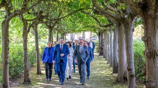 Das Kabinett will die Stimmung in Deutschland drehen.