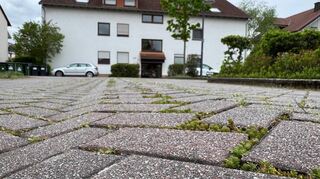 Pflasterschäden in der Straße In der Sackpfeif. Sie sollen jetzt im Zuge der Kanalsanierung behoben werden.